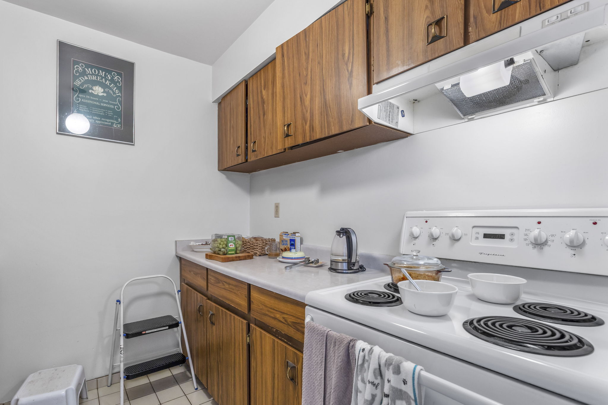 #403 - 2119 Bellevue Avenue
